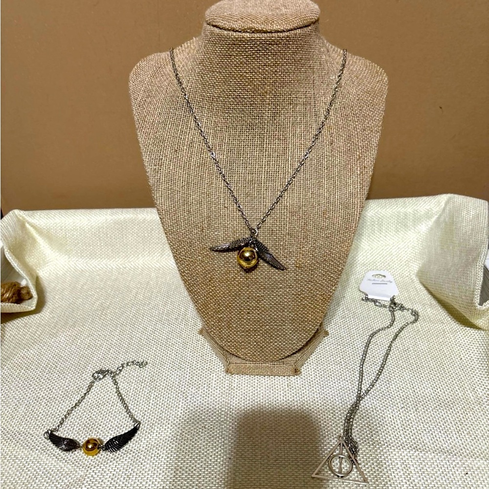Harry Potter Necklace and Bracelet Set